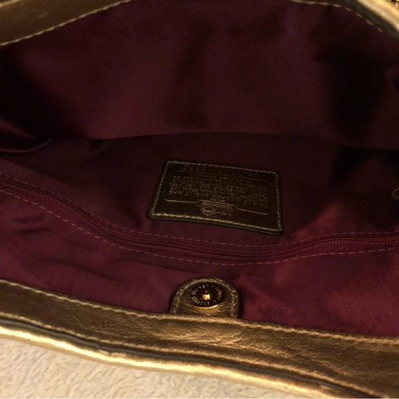 Coach NWT Madison Gathered Signature Maggie Shoulder Bag Gold - Picture 5 of 8